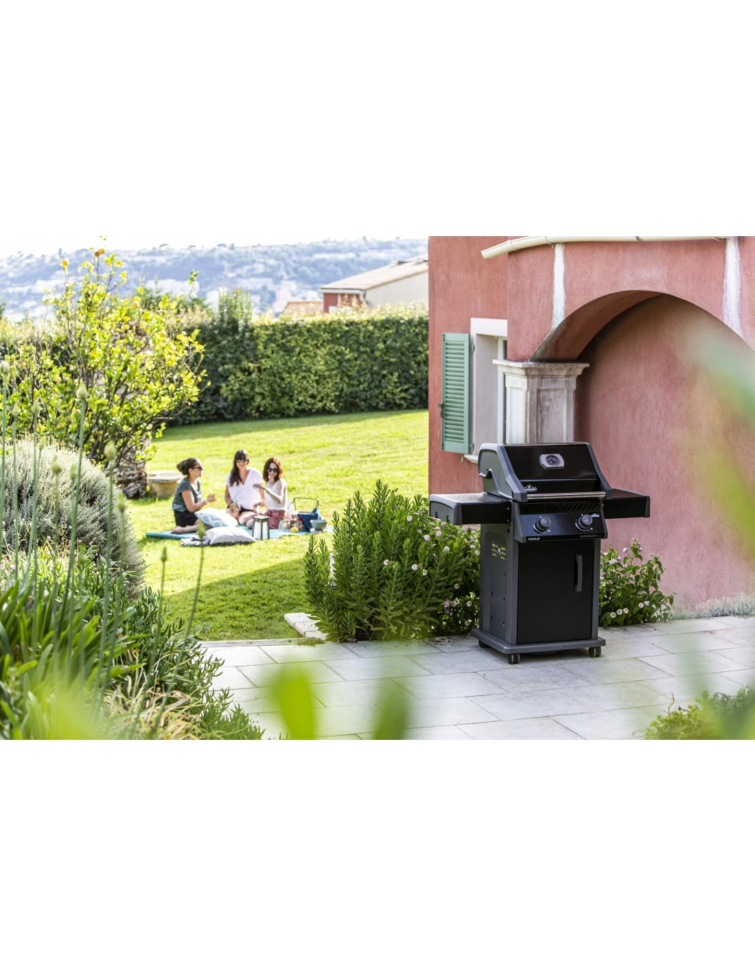 Napoleon Barbecue à Gaz Rogue 425-1 Noir Intense 9 Napoleon Barbecue à Gaz Rogue 425-1 Noir Intense – Image 7